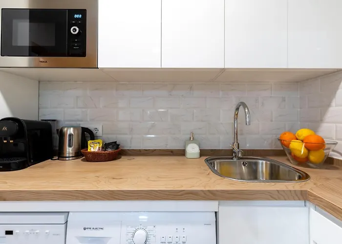 Apartamento Con Garaje, Centro De Sevilla